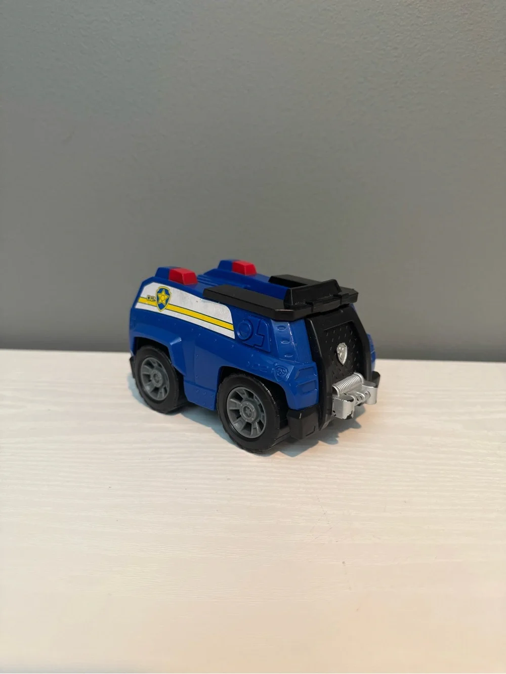 Paw patrol police vehicle